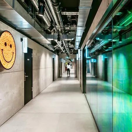 The Social Hub Alexanderplatz Extended 4* Berlino