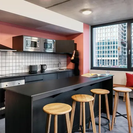 The Social Hub Alexanderplatz Extended 4* Berlino