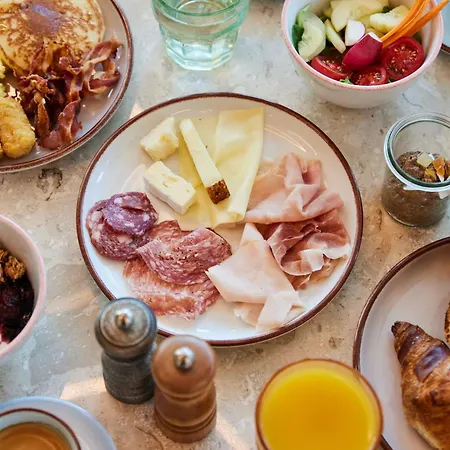 The Social Hub Alexanderplatz Extended 4*