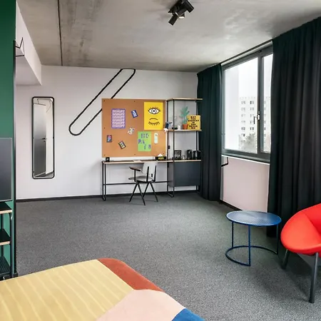 Отель The Social Hub Alexanderplatz Extended