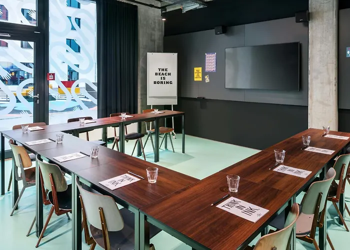 The Social Hub Alexanderplatz Extended 4* Berlín